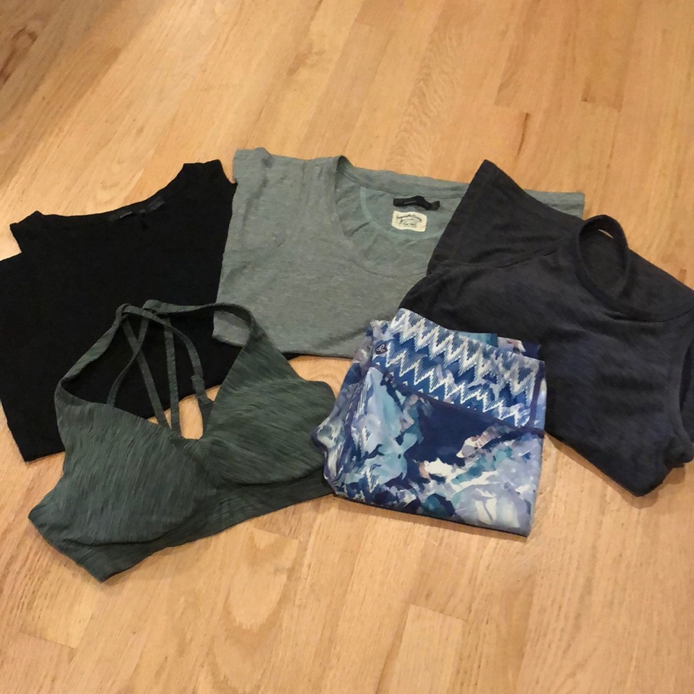 Prana bundle: bra tank top, 2 tank tops, sports bra, and yoga pants.